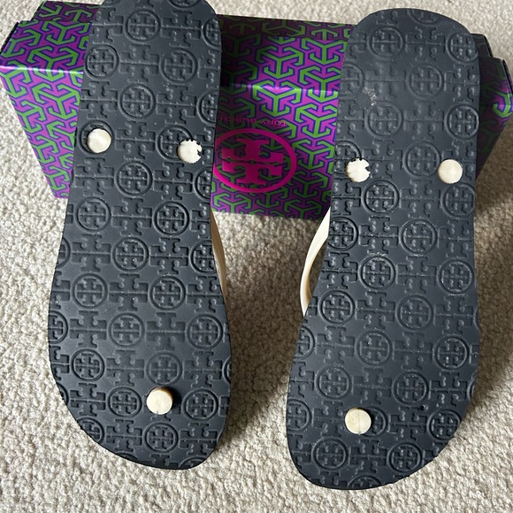 Tory Burch Black and White Polka Dot Sandals - Picture 10 of 12